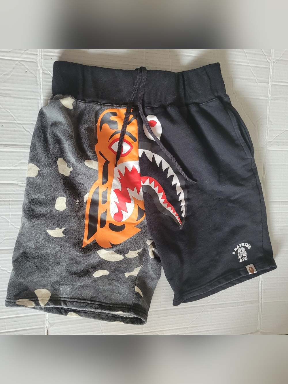 BAPE Space Camo Shark Sweat Shorts 'Black' XXL (A Bathing Ape)